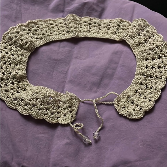 2 Vintage handmade Crochet Collars - Picture 6 of 7